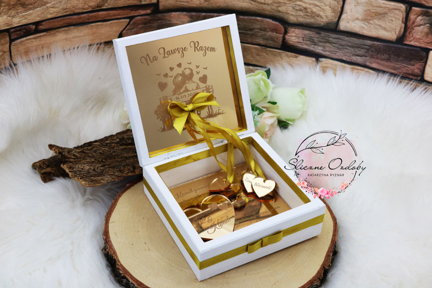 Pudełko Szkatułka Pamiątka prezent personalizowany na rocznicę ślubu białe pudełko glamour - obrazek 3
