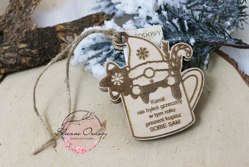 Bon Mikołajkowy Świąteczny na pieniądze zawieszka dekoracja na choinkę prezent Krasnal w Kubku