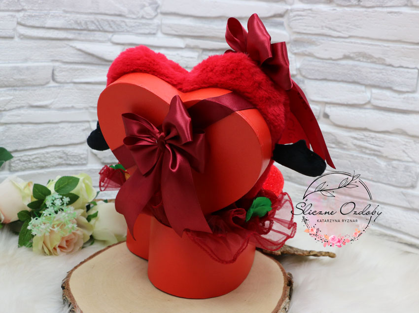 Flower Box Serce z Różami Pluszakiem i Pralinami Ferrero Rocher – Personalizowany Prezent na Walentynki - obrazek 3