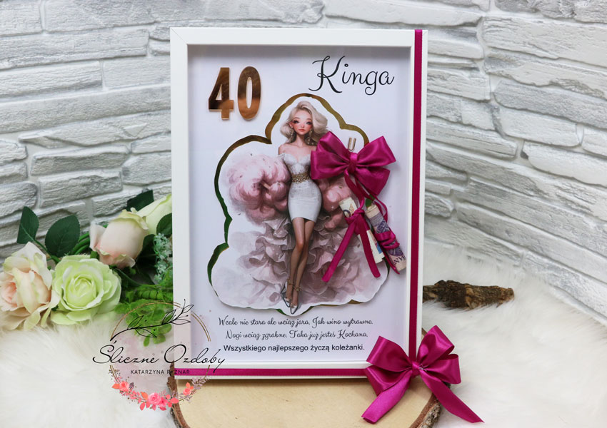 Prezent Plakat na 18, 20, 30, 40, 50 60 Urodziny dla kobiety ramka z dedykacją i miejscem na pieniądze