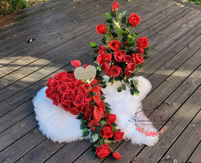 Elegancka Ozdoba Pomnika Serce i Wkład Do Wazonu Komplet Nagrobny Czerwony